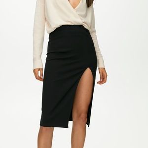 NWT Aritzia Pencil Slit Skirt, Size 2, Black